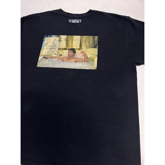 Scarface Movie T-Shirt XL Black Background Tub Scene Graphic Print On Tee - Picture 2 of 5